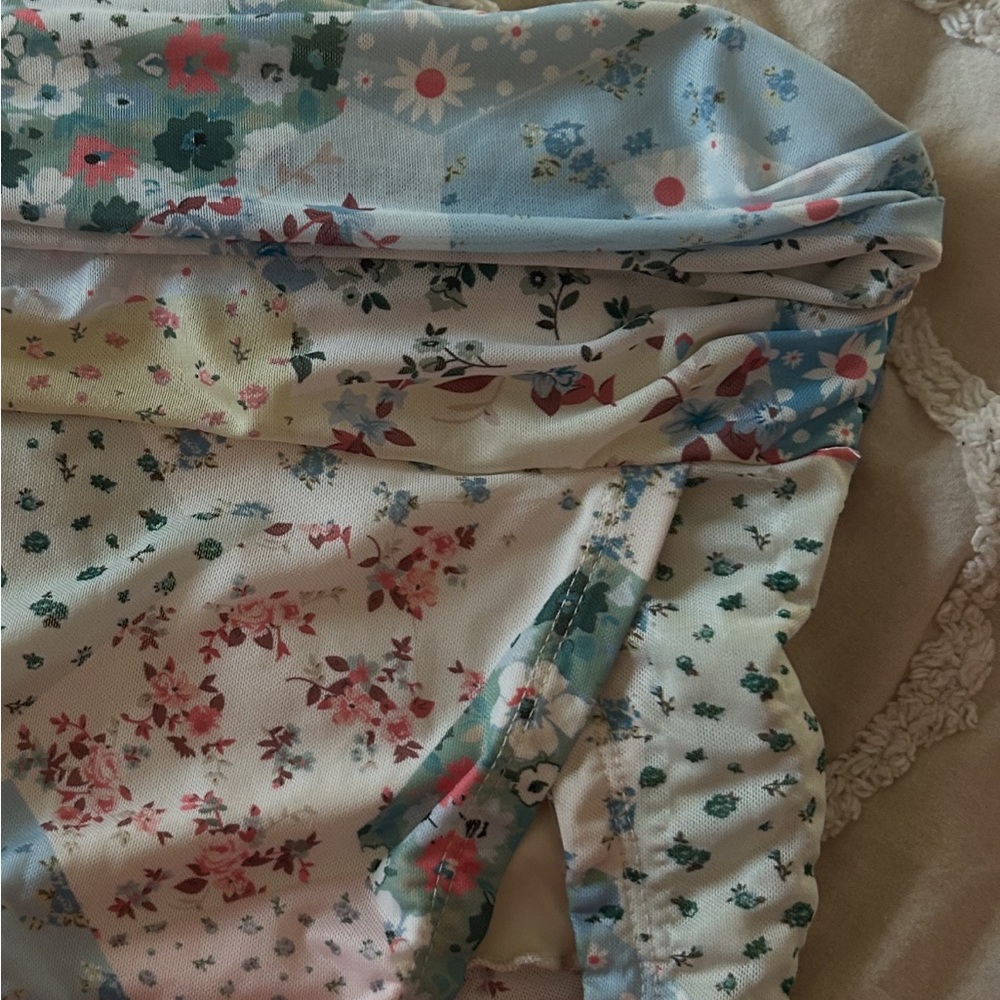 SHEIN Blue and Pink Floral Strapless Crop Top - Picture 2 of 7